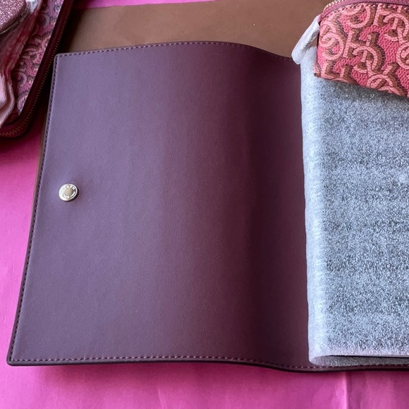 🌸 COACH NOTEBOOK WITH COACH MONOGRAM PRINT 🌸BUNDLE🌸 NWT 🌸 - Picture 15 of 16